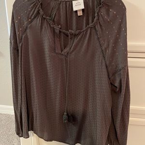 Knox Rose size large peasant shirt in khaki green with gold embellishment.
